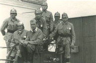 Stojicí : Hadácek Jan, Novotný František, Bolek Ladislav, Procházka Josef, Smrt Jan, Sedící: Lívanec Stanislav, Nedvěd Ladislav